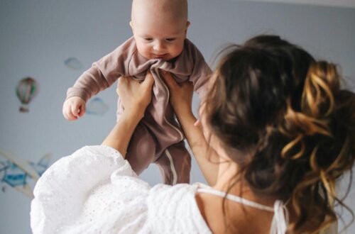 The Perfect Portable High Chair for Moms on the Go